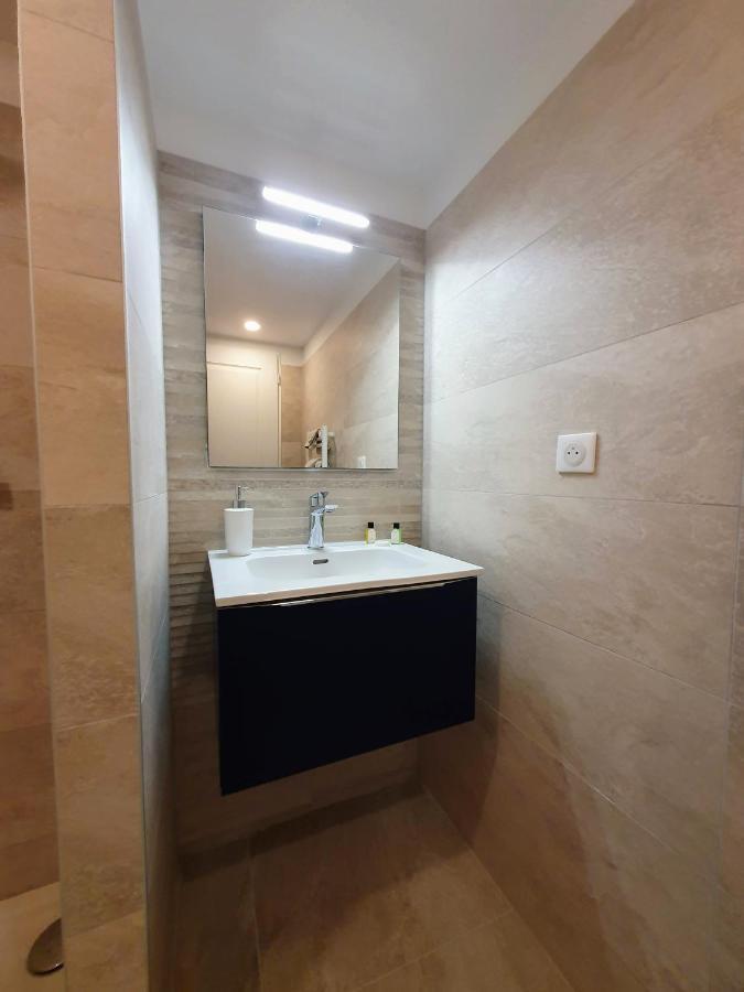 Appartement Premium Dans Une Belle Demeure - Hyper Centre-Ville De Reims Exterior foto