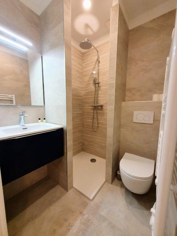 Appartement Premium Dans Une Belle Demeure - Hyper Centre-Ville De Reims Exterior foto